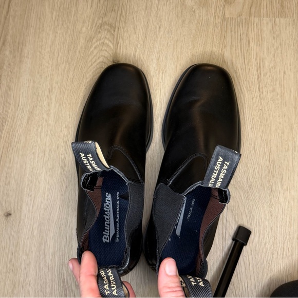 Brand new without box Chelsea blundstone boots - Picture 4 of 6